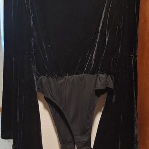 Off the shoulder velvet body suit
